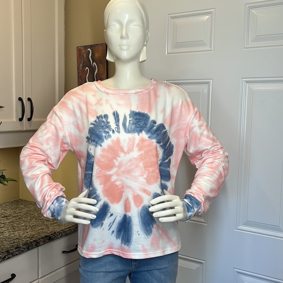 New Romantichuk sweat top - Picture 2 of 5